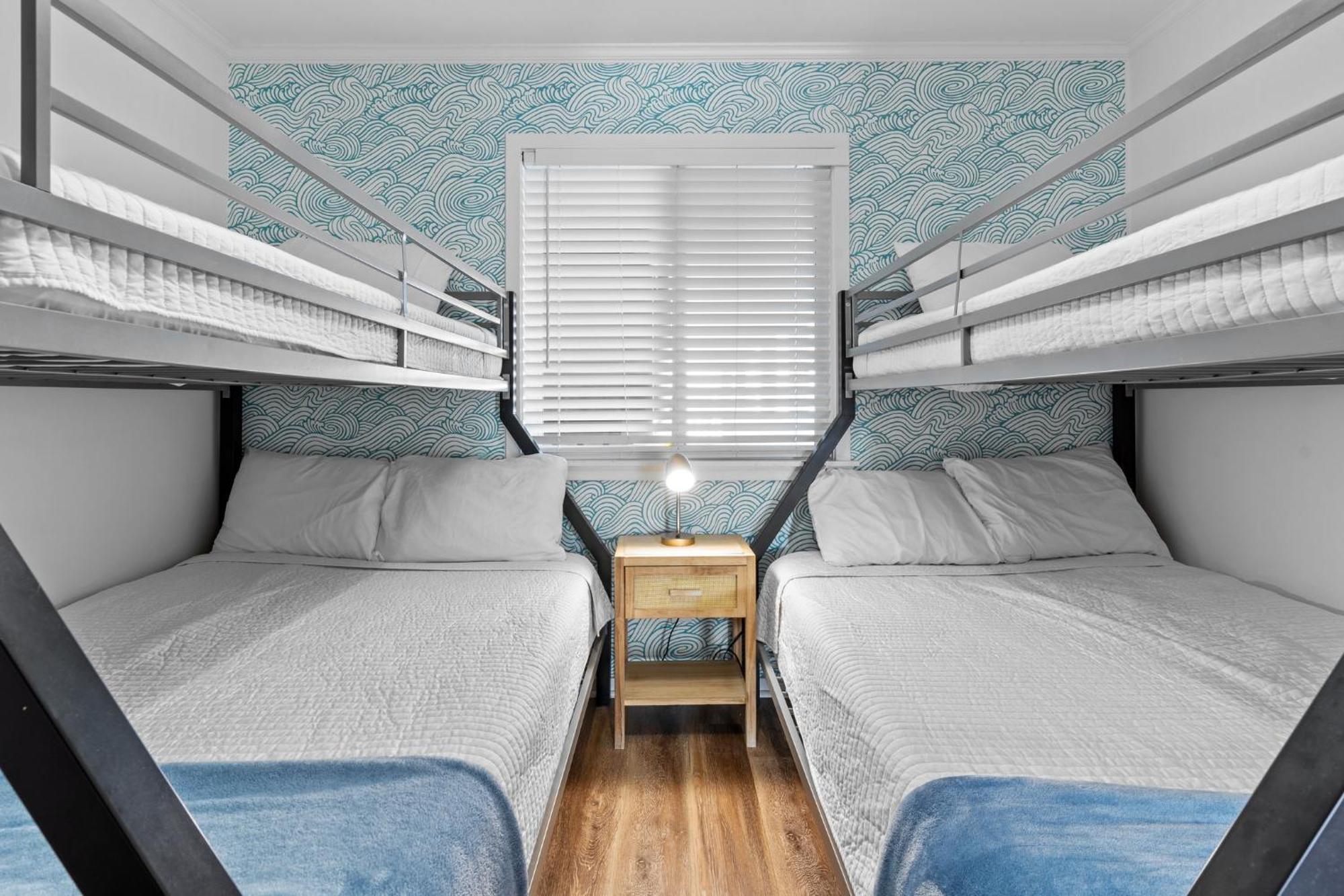 Hang Ten Hideaway, Pool, Condo, Parking - 6 Person Max Occupancy カロライナビーチ エクステリア 写真