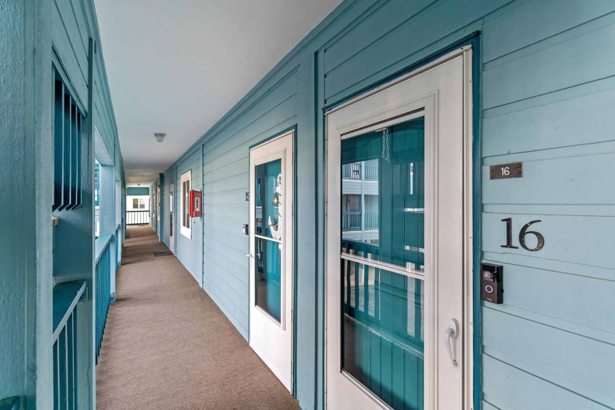 Hang Ten Hideaway, Pool, Condo, Parking - 6 Person Max Occupancy カロライナビーチ エクステリア 写真
