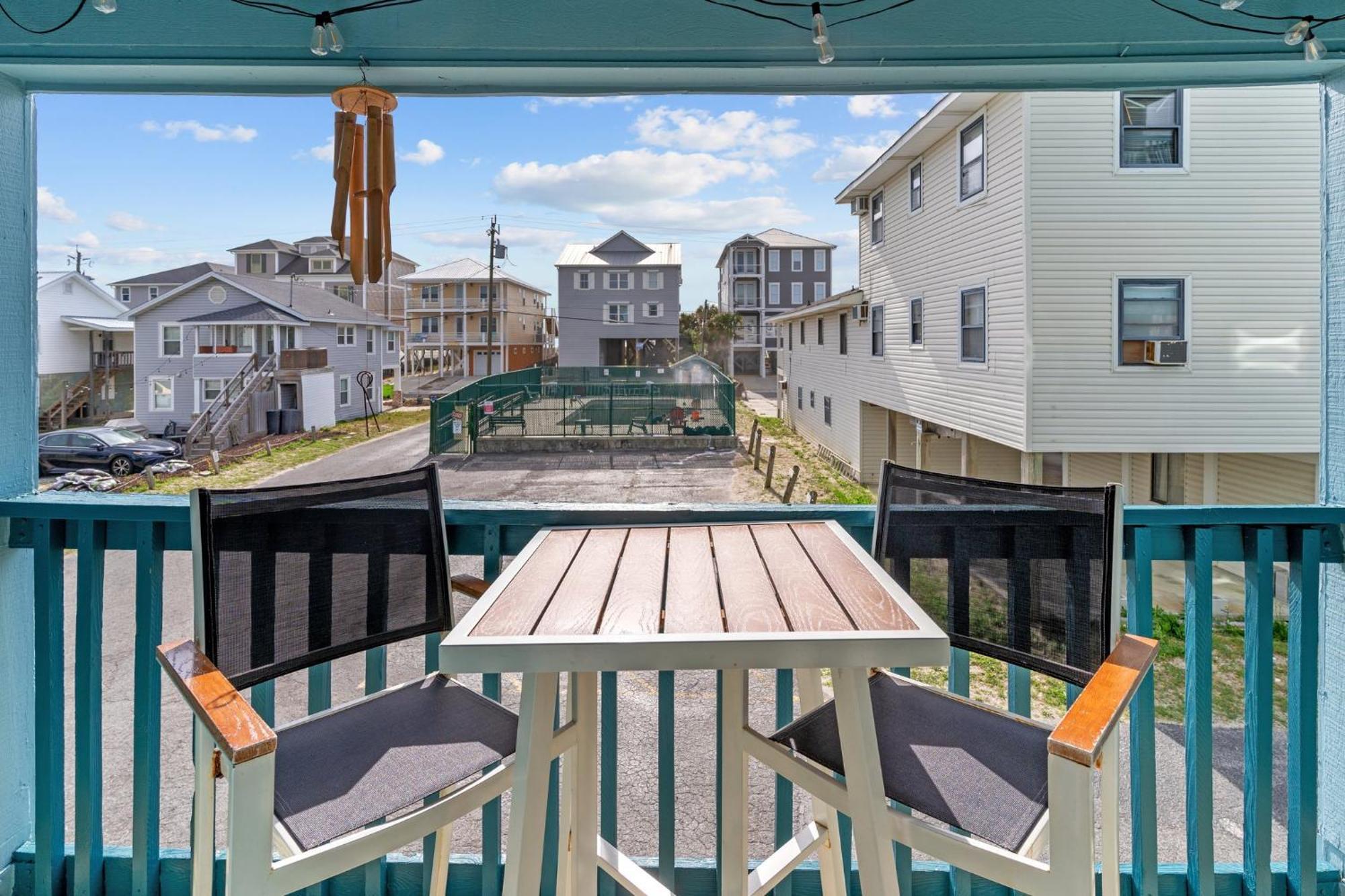 Hang Ten Hideaway, Pool, Condo, Parking - 6 Person Max Occupancy カロライナビーチ エクステリア 写真