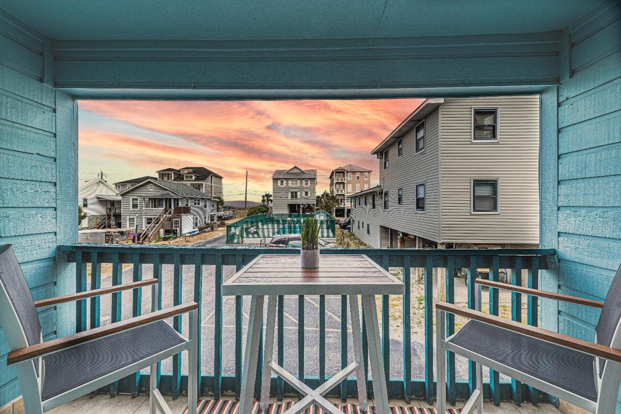 Hang Ten Hideaway, Pool, Condo, Parking - 6 Person Max Occupancy カロライナビーチ エクステリア 写真