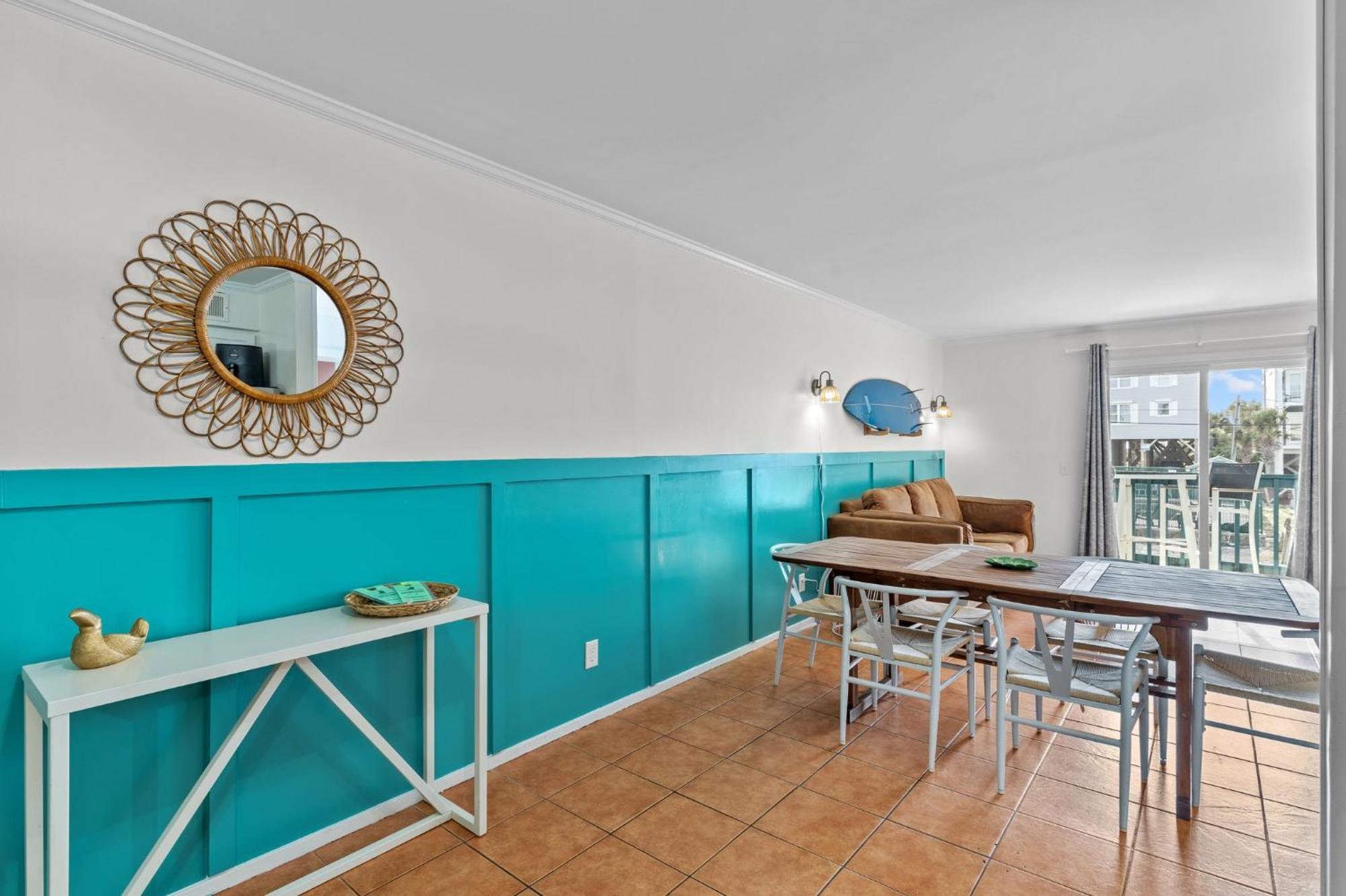 Hang Ten Hideaway, Pool, Condo, Parking - 6 Person Max Occupancy カロライナビーチ エクステリア 写真
